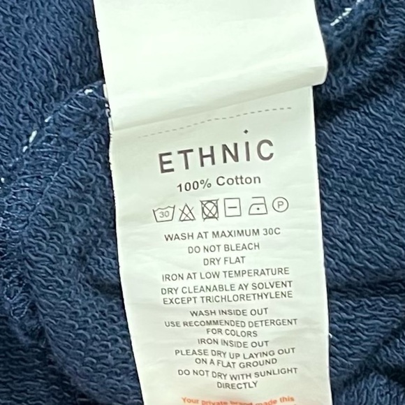 Ethnic Western | Paisley Pattern Sequined Mickey Mouse Sweater Size Medium - Picture 5 of 6